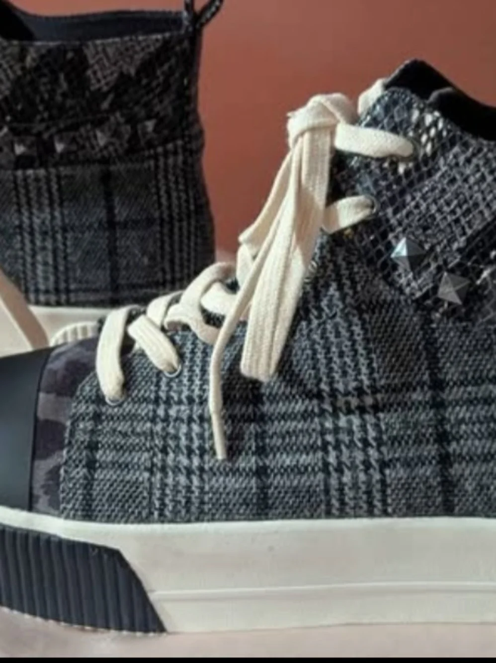 Jessica Simpson Plaid High-Top Sneakers in Black and Cream Size 10